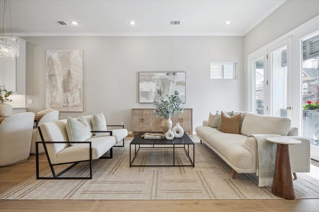 4030 Blossom Street, Houston, TX 77007