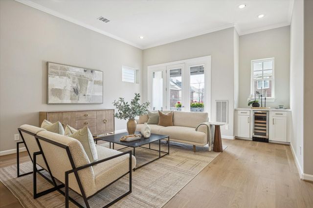 4030 Blossom Street, Houston, TX 77007