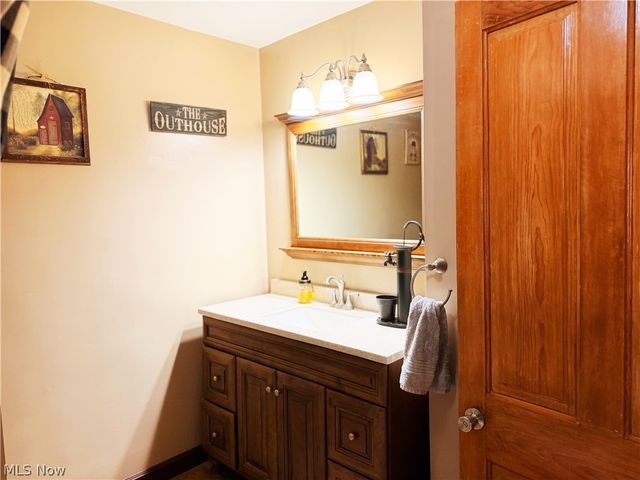 413 Bennett Street, Bridgeport, OH 43912
