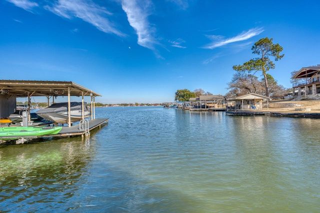 204 Canyon Oaks, Sunrise Beach, TX 78643