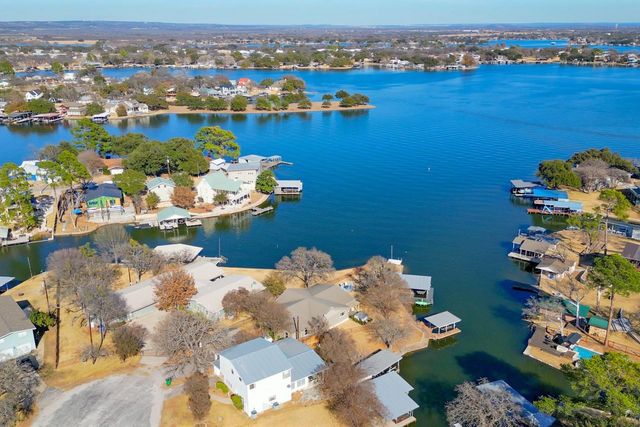 204 Canyon Oaks, Sunrise Beach, TX 78643