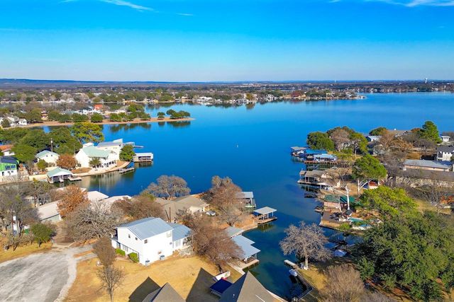 204 Canyon Oaks, Sunrise Beach, TX 78643