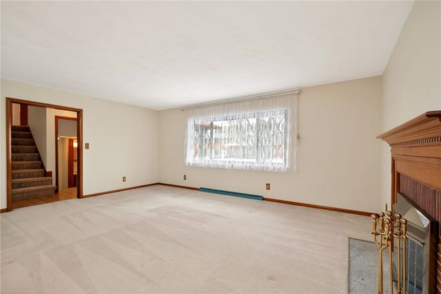 817 Lovetta Drive, Kettering, OH 45429