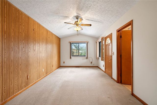 817 Lovetta Drive, Kettering, OH 45429