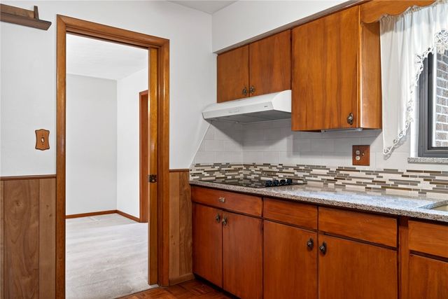 817 Lovetta Drive, Kettering, OH 45429