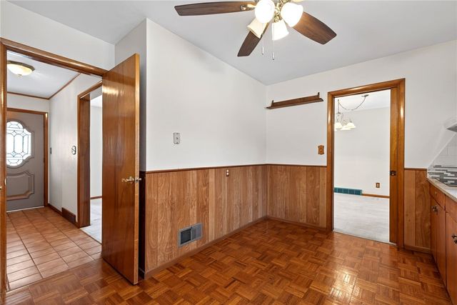 817 Lovetta Drive, Kettering, OH 45429