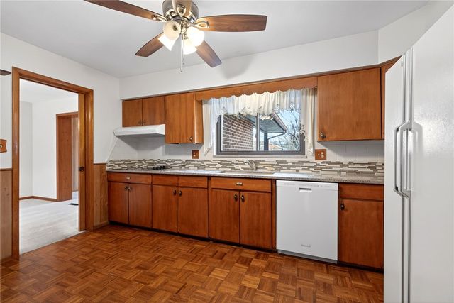 817 Lovetta Drive, Kettering, OH 45429