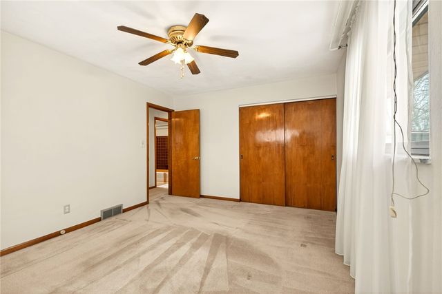 817 Lovetta Drive, Kettering, OH 45429