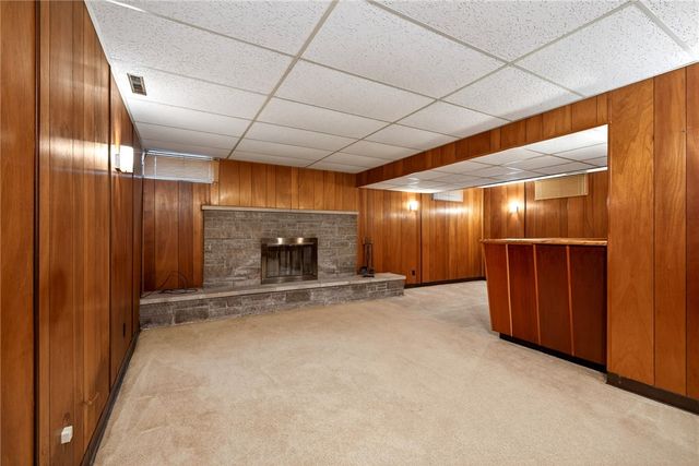 817 Lovetta Drive, Kettering, OH 45429