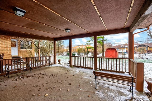 817 Lovetta Drive, Kettering, OH 45429