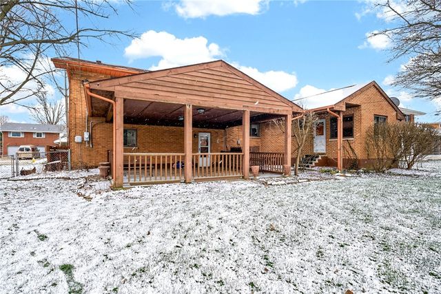 817 Lovetta Drive, Kettering, OH 45429