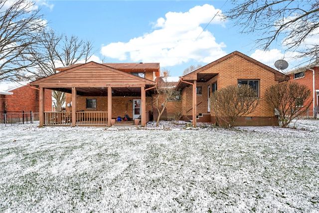 817 Lovetta Drive, Kettering, OH 45429