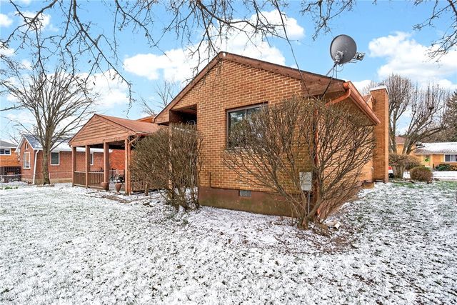 817 Lovetta Drive, Kettering, OH 45429