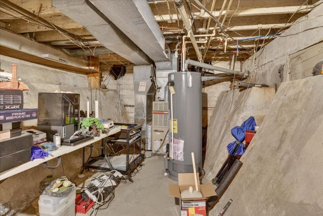 16100 Fawn River Road, White Pigeon Twp, MI 49099