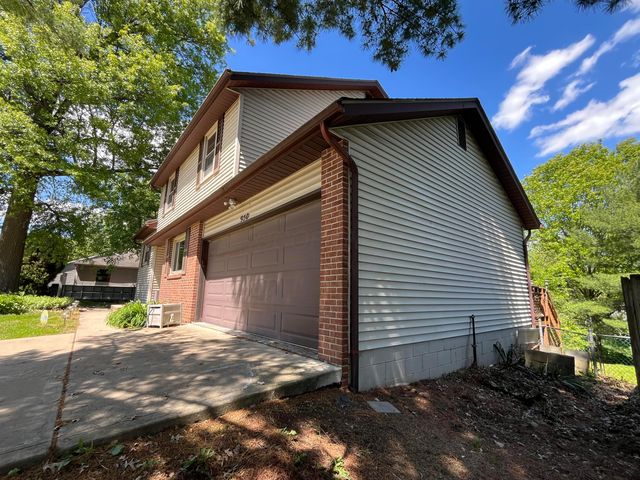 950 Ridenour Road, Gahanna, OH 43230