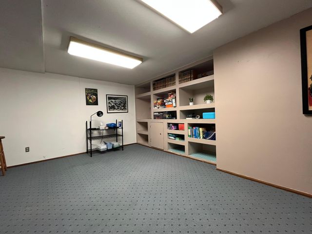 950 Ridenour Road, Gahanna, OH 43230