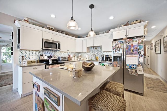 351 8Th Street, Key Colony, FL 33051