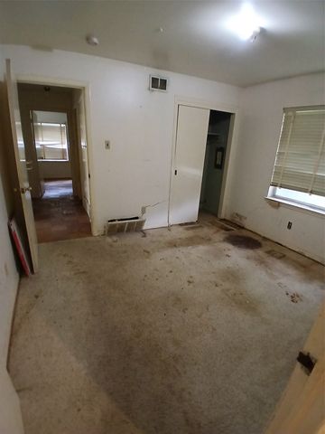 520 Highcrest Drive, Dallas, TX 75232