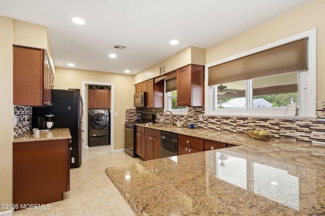 1047 Crystal Drive, Toms River, NJ 08753