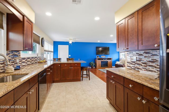 1047 Crystal Drive, Toms River, NJ 08753