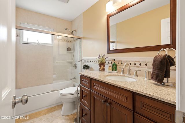 1047 Crystal Drive, Toms River, NJ 08753