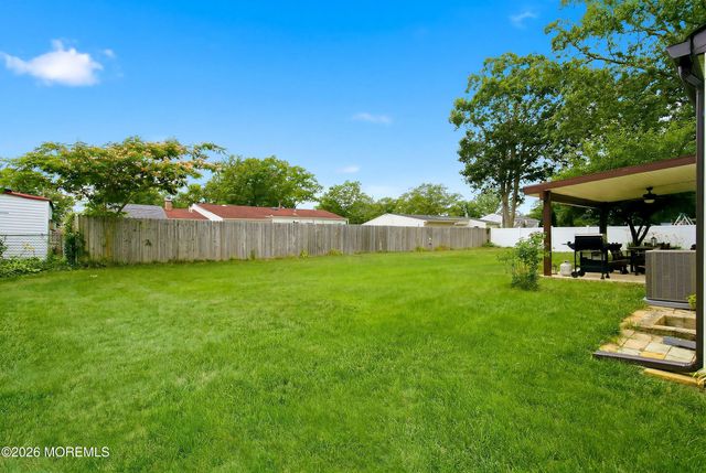 1047 Crystal Drive, Toms River, NJ 08753