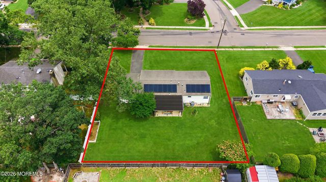 1047 Crystal Drive, Toms River, NJ 08753