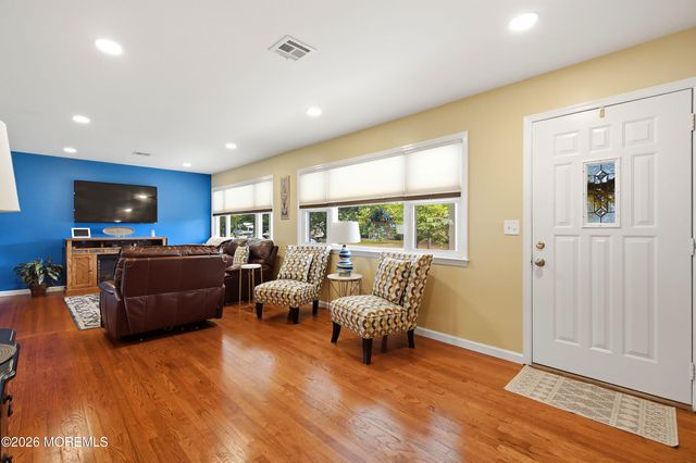1047 Crystal Drive, Toms River, NJ 08753