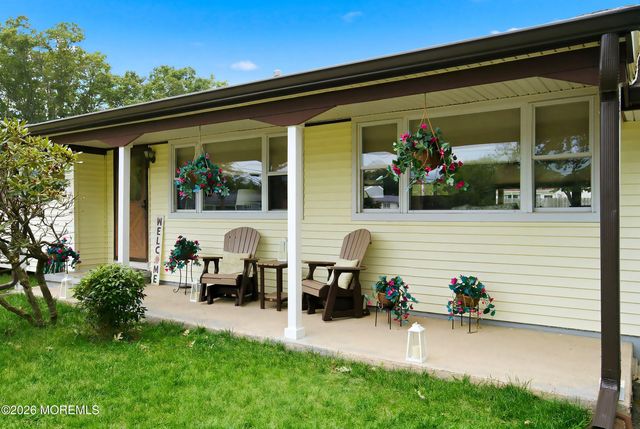1047 Crystal Drive, Toms River, NJ 08753