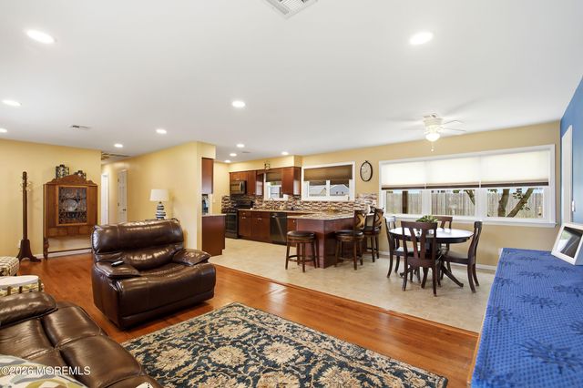 1047 Crystal Drive, Toms River, NJ 08753