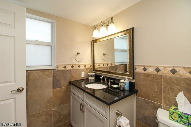 10701 Gulf Shore DR 502, Naples, FL 34108