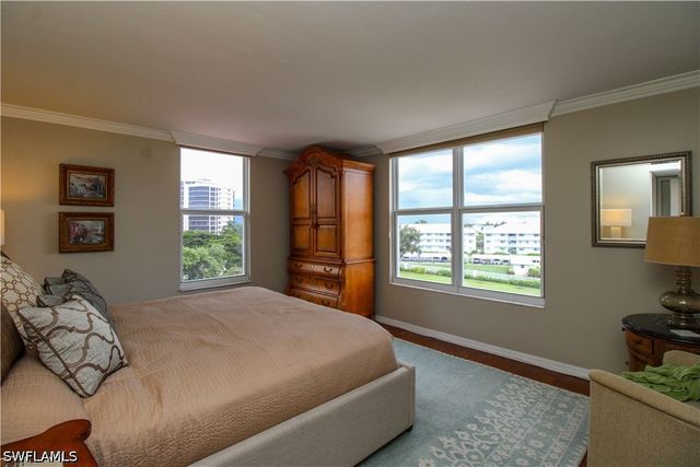 10701 Gulf Shore DR 502, Naples, FL 34108