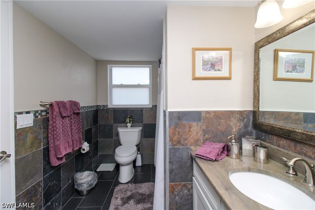 10701 Gulf Shore DR 502, Naples, FL 34108
