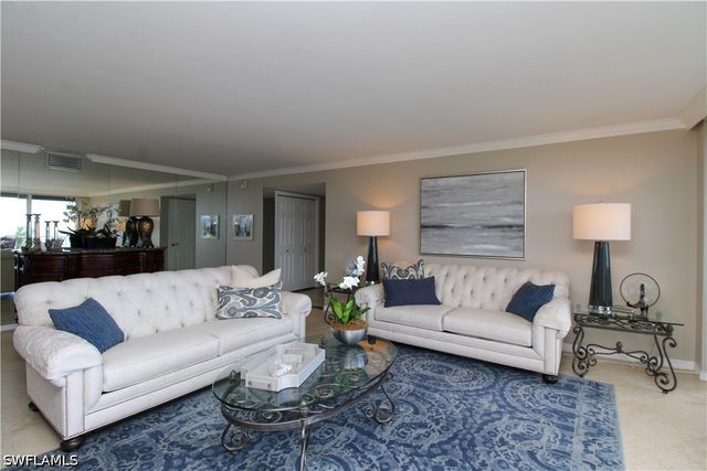 10701 Gulf Shore DR 502, Naples, FL 34108