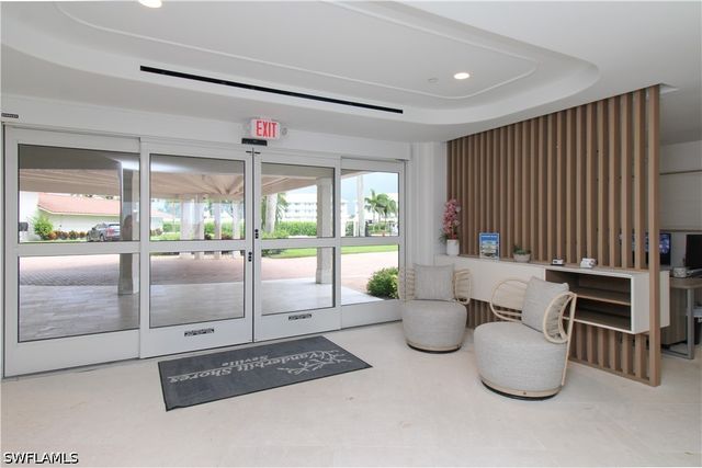 10701 Gulf Shore DR 502, Naples, FL 34108