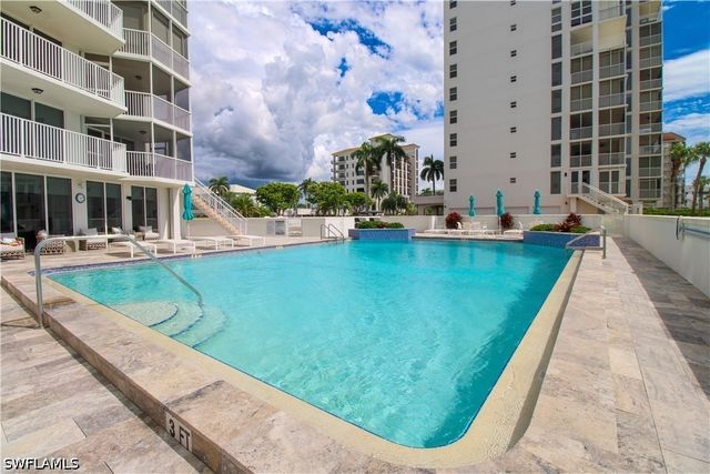 10701 Gulf Shore DR 502, Naples, FL 34108