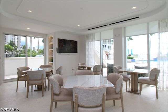 10701 Gulf Shore DR 502, Naples, FL 34108
