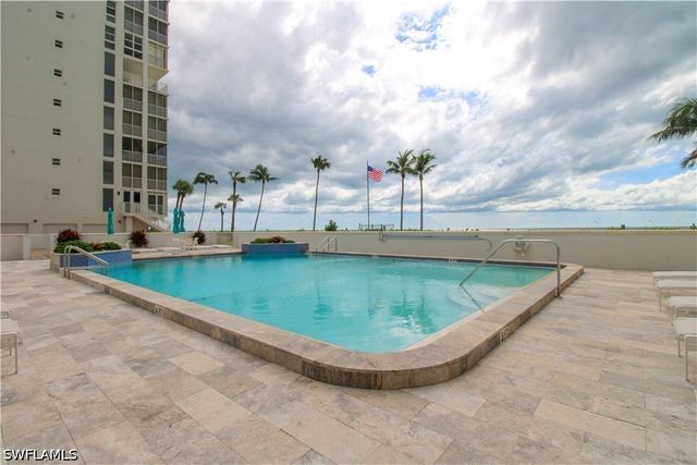 10701 Gulf Shore DR 502, Naples, FL 34108