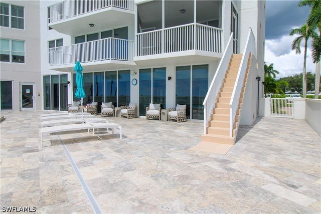 10701 Gulf Shore DR 502, Naples, FL 34108