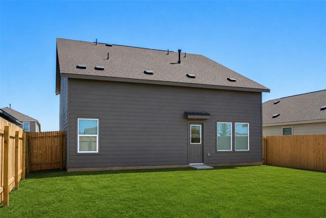 408 Paris ST, Maxwell, TX 78656