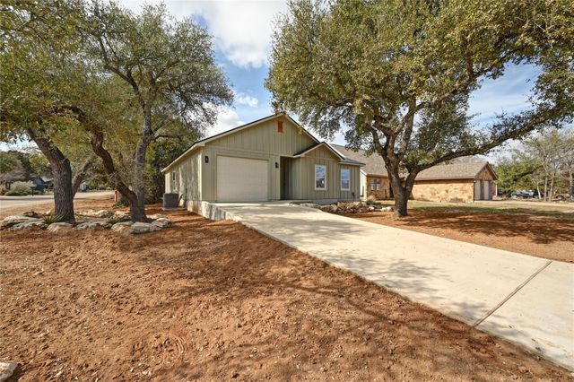 1 Happy Hollow LN, Wimberley, TX 78676