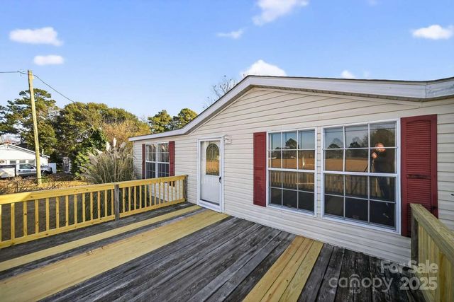 104 Gardner Drive, Gaston, NC 27832