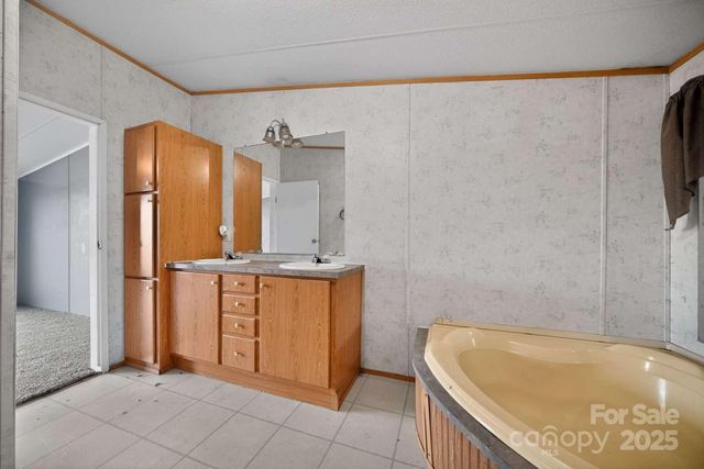 104 Gardner Drive, Gaston, NC 27832