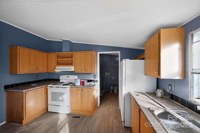 104 Gardner Drive, Gaston, NC 27832