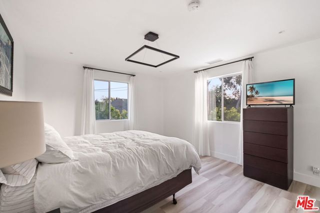 5529 Bradna Drive, Los Angeles, CA 90043