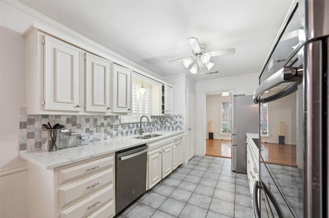 2705 Las Palmas Lane, Plano, TX 75075