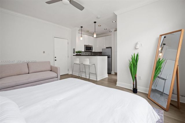 119 Menores Ave 7A, Coral Gables, FL 33134