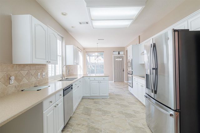 6207 Billinsgate Drive, Katy, TX 77449