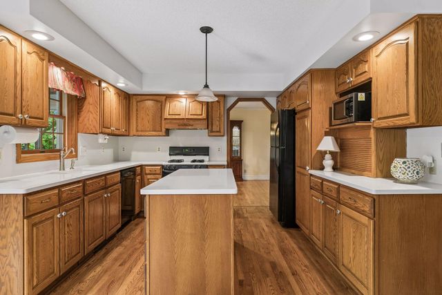 303 Hazel Street W, Stillwater, MN 55082