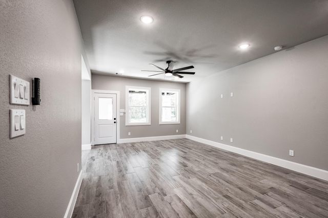 816 County Road 6609, Dayton, TX 77535
